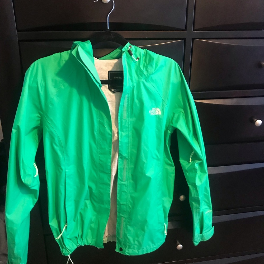 The North Face Hyvent 2.5L Jacket